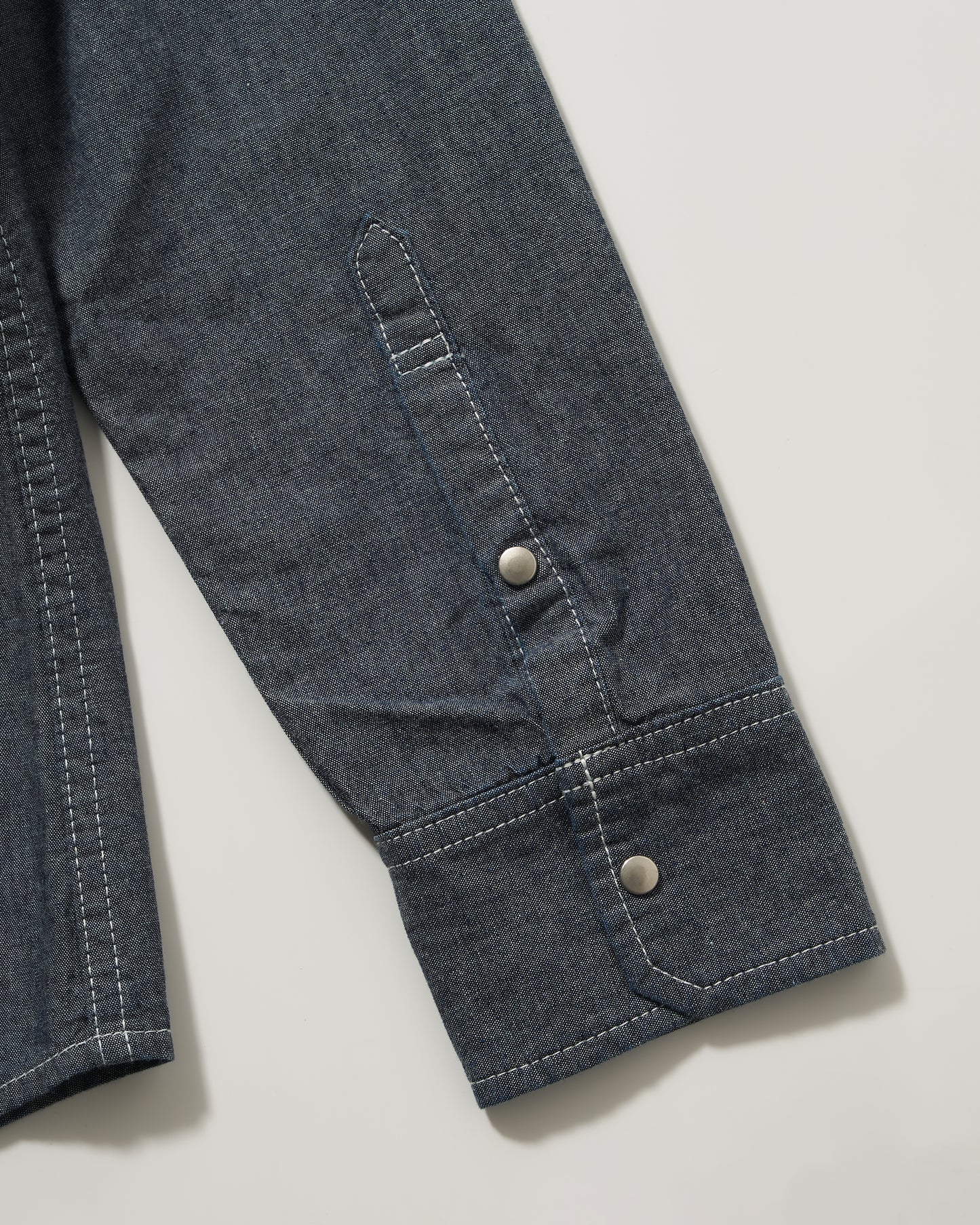 シャンブレー ウエスタンシャツ  ピュアインディゴ　4.5オンス　 爽やかな印象のサックスブルー日本製 岡山デニム Made in OKAYAMA